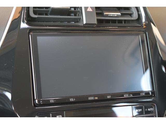 プリウス Ｓツーリングセレクション　純正９インチナビ　バックカメラ　ＥＴＣ　ドライブレコーダー　モデリスタエロ　スマートキー　レザーシート　Ｂｌｕｅｔｏｏｔｈ接続　シートヒーター　ＬＥＤヘッドライト　クルーズコントロール　衝突軽減装置（12枚目）