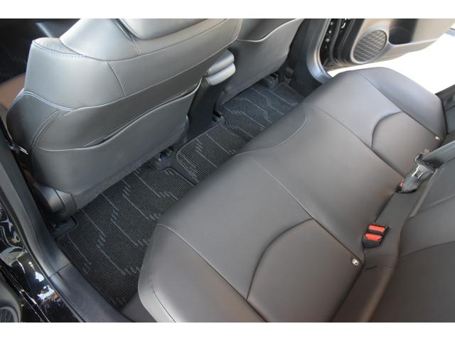 プリウス Ｓツーリングセレクション　純正９インチナビ　バックカメラ　ＥＴＣ　ドライブレコーダー　モデリスタエロ　スマートキー　レザーシート　Ｂｌｕｅｔｏｏｔｈ接続　シートヒーター　ＬＥＤヘッドライト　クルーズコントロール　衝突軽減装置（18枚目）