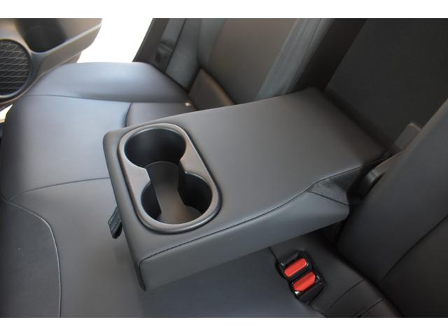 プリウス Ｓツーリングセレクション　純正９インチナビ　バックカメラ　ＥＴＣ　ドライブレコーダー　モデリスタエロ　スマートキー　レザーシート　Ｂｌｕｅｔｏｏｔｈ接続　シートヒーター　ＬＥＤヘッドライト　クルーズコントロール　衝突軽減装置（22枚目）