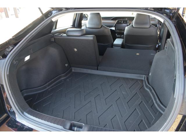 プリウス Ｓツーリングセレクション　純正９インチナビ　バックカメラ　ＥＴＣ　ドライブレコーダー　モデリスタエロ　スマートキー　レザーシート　Ｂｌｕｅｔｏｏｔｈ接続　シートヒーター　ＬＥＤヘッドライト　クルーズコントロール　衝突軽減装置（28枚目）