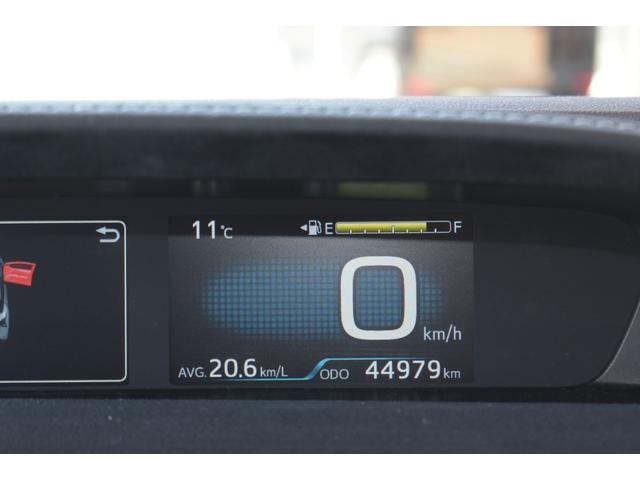 プリウス Ｓツーリングセレクション　純正９インチナビ　バックカメラ　ＥＴＣ　ドライブレコーダー　モデリスタエロ　スマートキー　レザーシート　Ｂｌｕｅｔｏｏｔｈ接続　シートヒーター　ＬＥＤヘッドライト　クルーズコントロール　衝突軽減装置（29枚目）