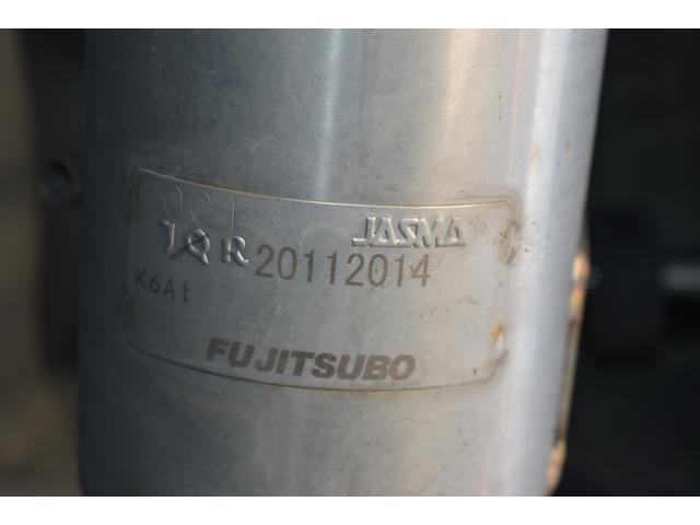 �R�[�e�B���O�{�H����܂��B�R�[�e�B���O������󂯂��f���炵���X�^�b�t�ɂ��C����������