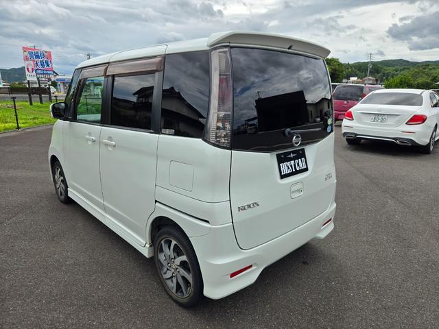 ルークス ハイウェイスター　社外ナビ　ＣＤ／ＤＶＤ再生　ＥＴＣ　プッシュスタート　スマートキー　片側パワースライドドア　電動格納ミラー　１４インチアルミホイール　盗難防止システム　オートエアコン　ＨＩＤライト　衝突安全ボディ（9枚目）