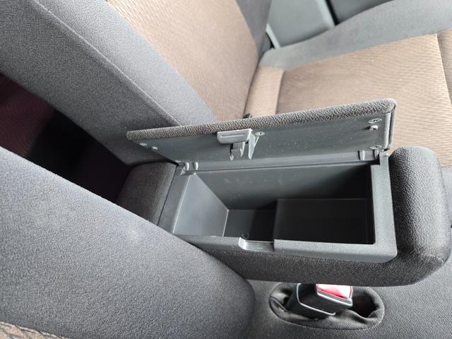 ルークス ハイウェイスター　社外ナビ　ＣＤ／ＤＶＤ再生　ＥＴＣ　プッシュスタート　スマートキー　片側パワースライドドア　電動格納ミラー　１４インチアルミホイール　盗難防止システム　オートエアコン　ＨＩＤライト　衝突安全ボディ（30枚目）