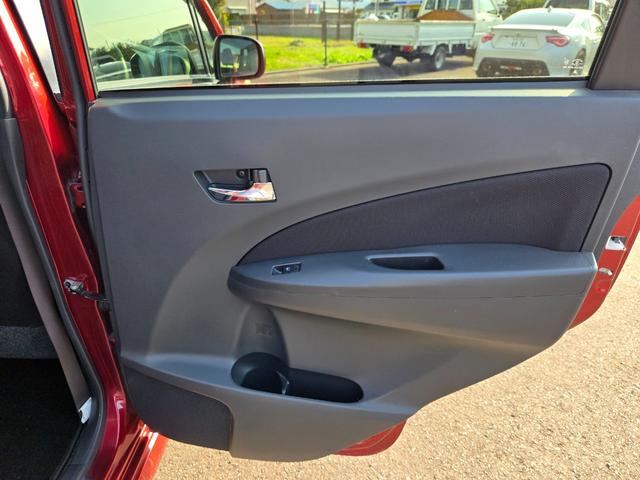 ムーヴ L VSスマートセレクションSA&SN SDナビ Bluetooth バックカメラ CD再生 スマートキー オートライト オートエアコン 純正14インチアルミホイール 電動格納ドアミラー ヘッドライトレベライザー シートリフター(17枚目)