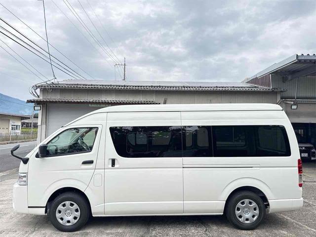 ハイエースバン ＳロングワイドＤＸ　ＧＬパッケージ　４ＷＤ　クリアランスソナー　レーンアシスト　スライドドア　オートマチックハイビーム　キーレスエントリー　電動格納ミラー　ＡＴ　１００Ｖ電源　ＥＳＣ　エアコン　パワーウィンドウ　運転席エアバッグ（8枚目）