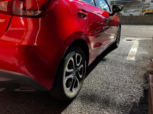 デミオ ＸＤツーリング　衝突被害軽減システム　レーンアシスト　ＥＴＣ　フルセグＴＶ　Ｂｌｕｅｔｏｏｔｈ　ＣＤ　ＤＶＤ　ＬＥＤヘッドライト　スマートキー　シートヒーター　コーナーセンサー　オートエアコン　ＡＷ１６インチ（33枚目）