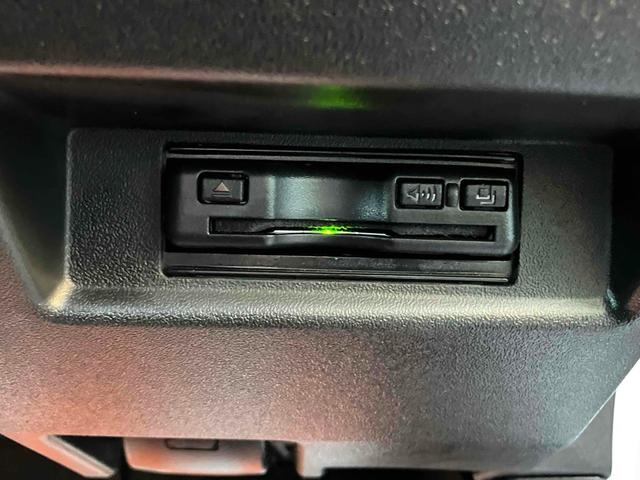 ジムニー XC 4WD 5MT ワンオーナー 禁煙車 ディスプレイオーディオ ドライブレコーダー ETC バックカメラ 社外マフラー ルーフキャリア レーンアシスト 衝突被害軽減システム LED アイドリングストップ(3枚目)