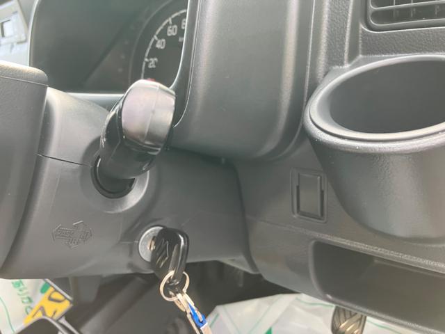 キャリイトラック KX ワンオーナー 新品タイヤ新品ホイール 記録簿 5MT キーレス 衝突被害軽減システム エアコン パワーウィンドウ 運転席エアバッグ 助手席エアバッグ 記録簿 CD ミュージックプレイヤー接続可(5枚目)