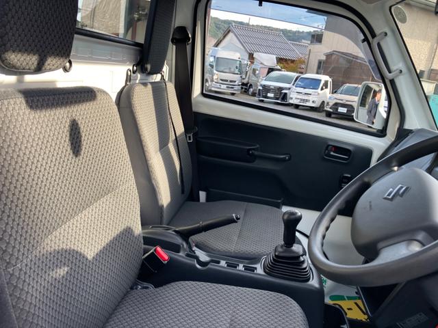 キャリイトラック KX ワンオーナー 新品タイヤ新品ホイール 記録簿 5MT キーレス 衝突被害軽減システム エアコン パワーウィンドウ 運転席エアバッグ 助手席エアバッグ 記録簿 CD ミュージックプレイヤー接続可(9枚目)