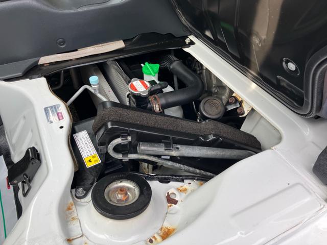 キャリイトラック KX ワンオーナー 新品タイヤ新品ホイール 記録簿 5MT キーレス 衝突被害軽減システム エアコン パワーウィンドウ 運転席エアバッグ 助手席エアバッグ 記録簿 CD ミュージックプレイヤー接続可(31枚目)