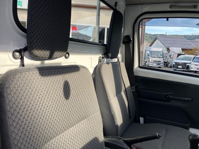 キャリイトラック KX ワンオーナー 新品タイヤ新品ホイール 記録簿 5MT キーレス 衝突被害軽減システム エアコン パワーウィンドウ 運転席エアバッグ 助手席エアバッグ 記録簿 CD ミュージックプレイヤー接続可(36枚目)