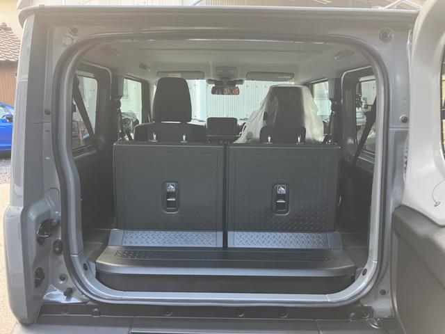 ジムニー ＸＣ　５型　届出済未使用車　４ＷＤ　ディスプレイオーディオ　ＨＤＭＩ　ＥＴＣ　バックカメラ　デュアルセンサーブレーキサポートＩＩ　衝突被害軽減システム　ＬＥＤ　アダプティブクルーズコントロール（19枚目）