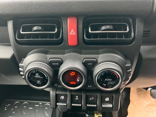 ジムニー ＸＣ　５型　届出済未使用車　４ＷＤ　ディスプレイオーディオ　ＨＤＭＩ　ＥＴＣ　バックカメラ　デュアルセンサーブレーキサポートＩＩ　衝突被害軽減システム　ＬＥＤ　アダプティブクルーズコントロール（4枚目）