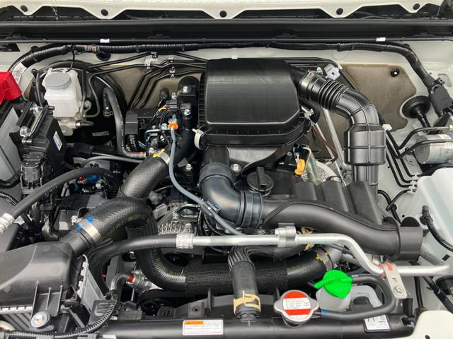 ジムニー ＸＣ　５型　届出済未使用車　４ＷＤ　ディスプレイオーディオ　ＨＤＭＩ　ＥＴＣ　バックカメラ　デュアルセンサーブレーキサポートＩＩ　衝突被害軽減システム　ＬＥＤ　アダプティブクルーズコントロール（20枚目）