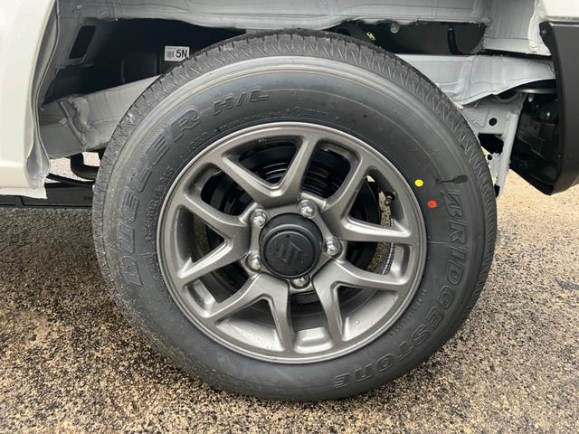 ジムニー ＸＣ　５型　届出済未使用車　４ＷＤ　ディスプレイオーディオ　ＨＤＭＩ　ＥＴＣ　バックカメラ　デュアルセンサーブレーキサポートＩＩ　衝突被害軽減システム　ＬＥＤ　アダプティブクルーズコントロール（49枚目）