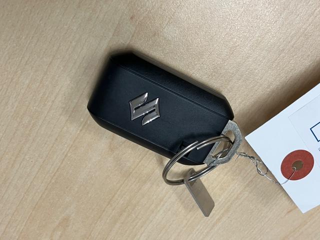 ジムニー ＸＣ　５型　届出済未使用車　４ＷＤ　バックアイカメラ付ディスプレイオーディオ　スズキコネクト対応通信機装着車　クリアランスソナー　オートクルーズコントロール　レーンアシスト　衝突被害軽減システム（11枚目）