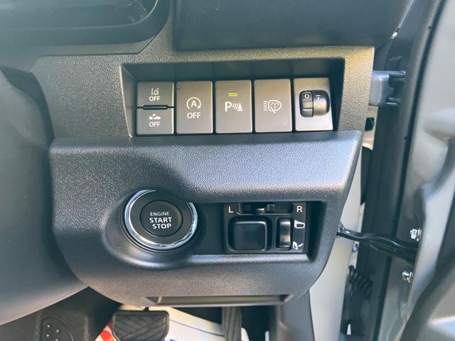 ジムニー ＸＣ　５型　届出済未使用車　４ＷＤ　ディスプレイオーディオ　ＨＤＭＩ　ＥＴＣ　バックカメラ　衝突被害軽減システム　オートライト　ＬＥＤ　ヘッドライトウォッシャー　スマートキー　アイドリングストップ（6枚目）