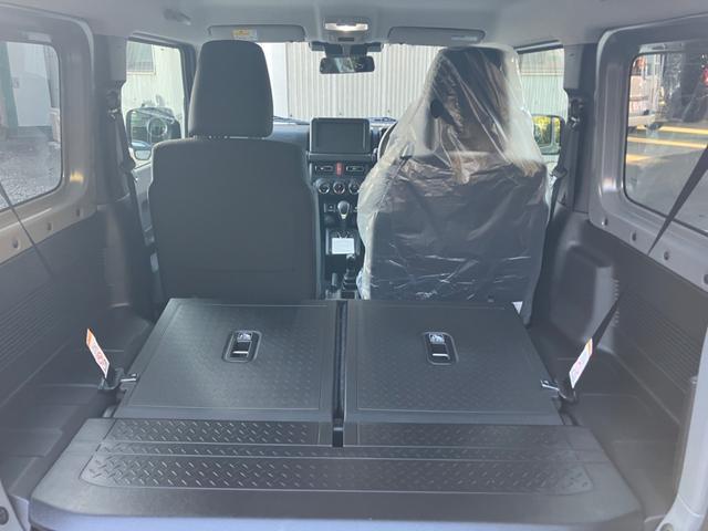 ジムニー ＸＣ　５型　届出済未使用車　４ＷＤ　ディスプレイオーディオ　ＨＤＭＩ　ＥＴＣ　バックカメラ　衝突被害軽減システム　オートライト　ＬＥＤ　ヘッドライトウォッシャー　スマートキー　アイドリングストップ（19枚目）