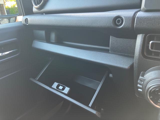 ジムニー ＸＣ　５型　届出済未使用車　４ＷＤ　ディスプレイオーディオ　ＨＤＭＩ　ＥＴＣ　バックカメラ　衝突被害軽減システム　オートライト　ＬＥＤ　ヘッドライトウォッシャー　スマートキー　アイドリングストップ（30枚目）
