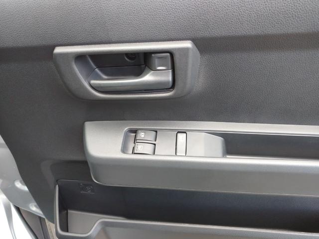 ハイゼットカーゴ スペシャル　ＭＴ　衝突被害軽減システム　クリアランスソナー　両側スライドドア　アイドリングストップ　ＥＳＣ　エアコン　パワーステアリング　パワーウィンドウ　パワーウィンド　横滑り防止機能　マニュアルエアコン　ＰＳ（11枚目）