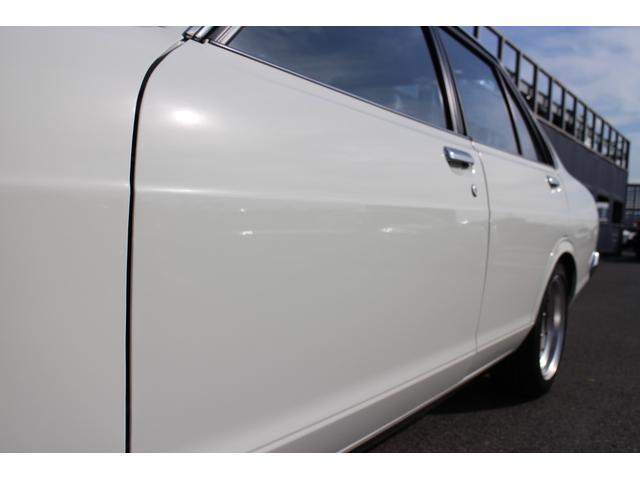 サニー - 日産 ダットサン HB310 セダン 前期モデル A14型