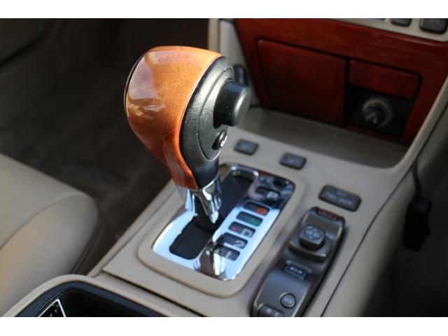 オリジン ベースグレード　ワンオーナー　１０００台限定車　本革シート／パワーシート／シートヒーター／ＤＶＤ純正ナビ／ドライブレコーダー／クルーズコントロール／ＥＴＣ／ライトグレイッシュブルーマイカモリブデン（49枚目）