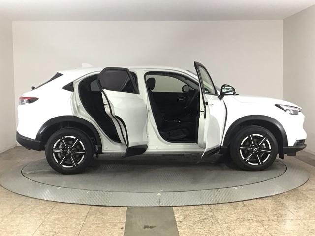 ヴェゼル ｅ：ＨＥＶＸ　ＬＥＤ・フルセグ・メモリナビ・バックカメラ・純正ＡＷ・ホンダＣＯＮＮＥＣＴ　前後障害物センサー　ＡＡＣ　イモビライザー　スマ－トキ－　誤発進抑制　ＰＷ　リアカメラ　クルコン　ＥＳＣ　ＥＴＣ装備　ＡＢＳ（50枚目）