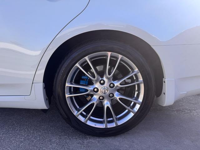 スカイライン 250GT タイプV HDDナビ(カーウイングスナビ)/HIDヘッドランプ/革巻ステアリング/OP18インチクローム塗装ホイール/前席パワーシート/インテリジェントキー/ETC(12枚目)