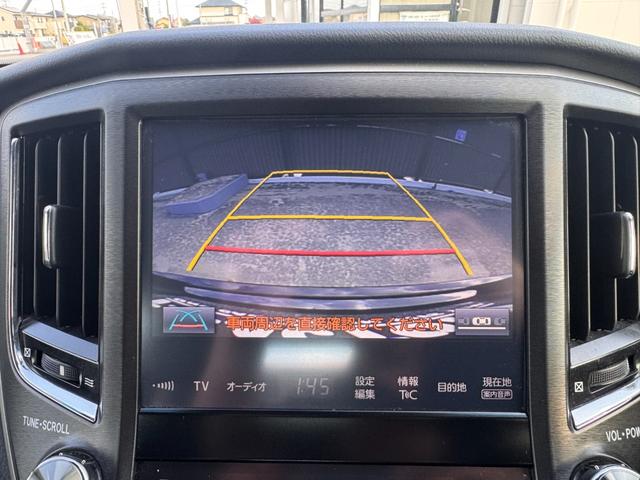 クラウンハイブリッド アスリートＳ　Ｊ－フロンティア　ＴコネクトＳＤナビ・フルセグＴＶ・Ｂｌｕ－ｒａｙ・１０スピーカー／セイフティーセンスＰ／ＬＥＤヘッドランプ／１８インチＡＷ／オートワイパー／オプティロンメーター／オートエアコン／ブラック革コンビシート（7枚目）