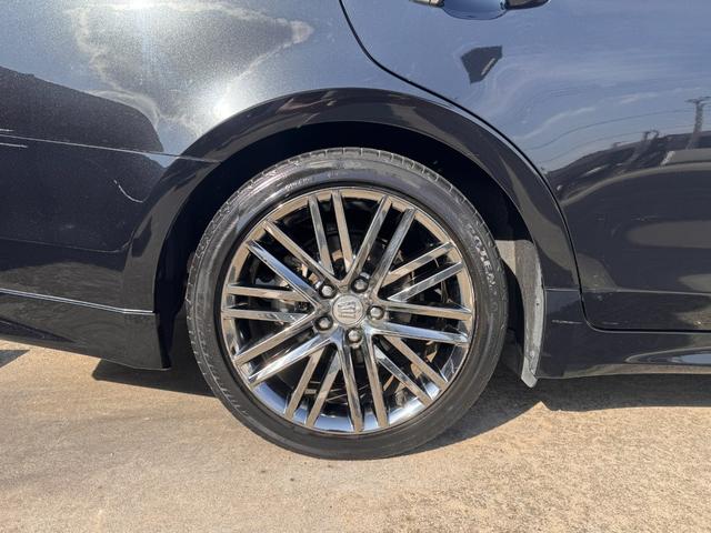 クラウンハイブリッド アスリートＳ　Ｊ－フロンティア　ＴコネクトＳＤナビ・フルセグＴＶ・Ｂｌｕ－ｒａｙ・１０スピーカー／セイフティーセンスＰ／ＬＥＤヘッドランプ／１８インチＡＷ／オートワイパー／オプティロンメーター／オートエアコン／ブラック革コンビシート（15枚目）