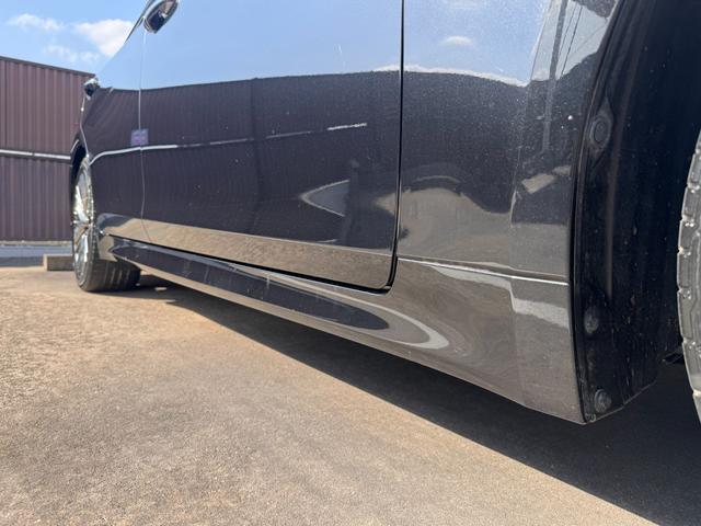 クラウンハイブリッド アスリートＳ　Ｊ－フロンティア　ＴコネクトＳＤナビ・フルセグＴＶ・Ｂｌｕ－ｒａｙ・１０スピーカー／セイフティーセンスＰ／ＬＥＤヘッドランプ／１８インチＡＷ／オートワイパー／オプティロンメーター／オートエアコン／ブラック革コンビシート（16枚目）