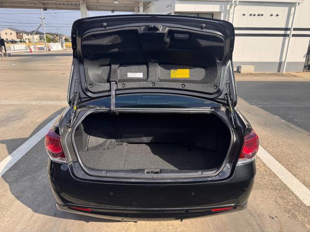 クラウンハイブリッド アスリートＳ　Ｊ－フロンティア　ＴコネクトＳＤナビ・フルセグＴＶ・Ｂｌｕ－ｒａｙ・１０スピーカー／セイフティーセンスＰ／ＬＥＤヘッドランプ／１８インチＡＷ／オートワイパー／オプティロンメーター／オートエアコン／ブラック革コンビシート（24枚目）