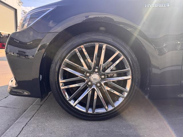 クラウンハイブリッド アスリートＳ　Ｊ－フロンティア　ＴコネクトＳＤナビ・フルセグＴＶ・Ｂｌｕ－ｒａｙ・１０スピーカー／セイフティーセンスＰ／ＬＥＤヘッドランプ／１８インチＡＷ／オートワイパー／オプティロンメーター／オートエアコン／ブラック革コンビシート（33枚目）