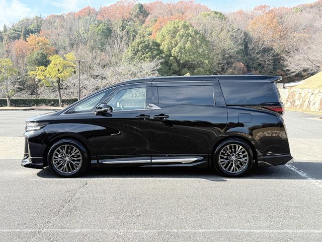 ヴェルファイアハイブリッド Z プレミア モデリスタフルエアロ/ALGOS D1セキュリティ取付済み/内装ブラック/13.2インチ有機EL後席モニター/ユニバーサルステップ/デジタルインナーミラー/ガラスポリマー施工済み/3Dフロアマット(11枚目)