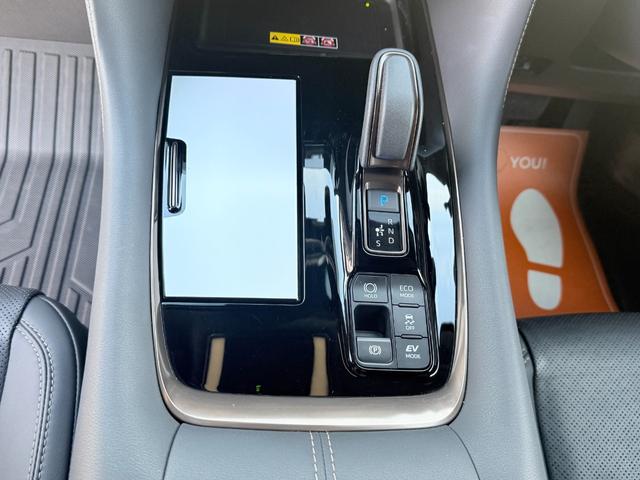 ヴェルファイアハイブリッド Z プレミア モデリスタフルエアロ/ALGOS D1セキュリティ取付済み/内装ブラック/13.2インチ有機EL後席モニター/ユニバーサルステップ/デジタルインナーミラー/ガラスポリマー施工済み/3Dフロアマット(44枚目)