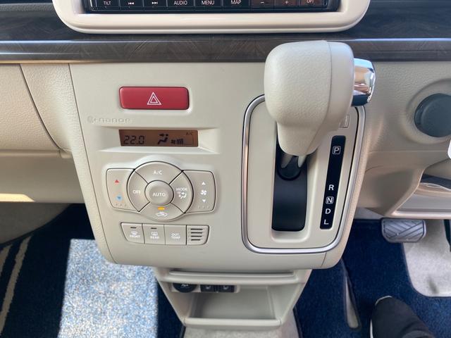 モード 純正ナビ 全方位モニター用カメラパッケージ装着車 運転席・助手席シートヒーター ナノイー搭載オートエアコン キーレスプッシュスタートスズキセーフティサポート搭載 UVカットガラス ウッドパネル(4枚目)