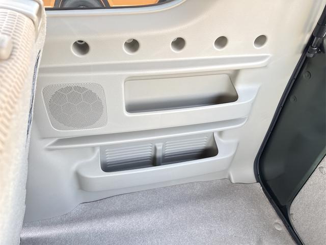 エブリイワゴン PZターボスペシャル 標準ルーフ 6型 バックカメラ 7インチディスプレイオーディオ(スマホ連携可)両側電動スライドドア リヤパーキングセンサー 衝突被害軽減ブレーキ オートライト LEDヘッドランプ スマートキー 電動格納ミラー CVT(29枚目)