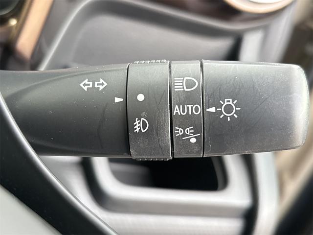 クロスビー ハイブリッドMZ ブラウンアクセントパッケージ ターボ車 8インチ純正パナソニックナビ 全周囲カメラ リヤパーキングセンサー オートクルーズコントロール 車線維持支援機能 オートライト LEDヘッドランプ スマートキー(16枚目)