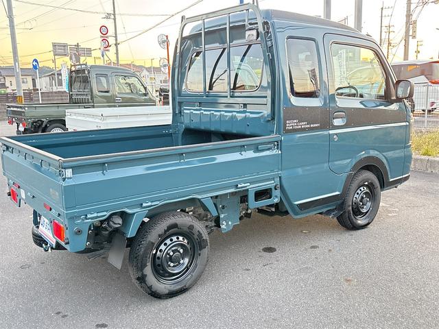 スーパーキャリイ Ｘリミテッド　４ＡＴ　４ＷＤ　純正７インチパナソニックナビ　ワンセグＴＶ　Ｂｌｕｅｔｏｏｔｈ接続　衝突被害軽減システム　リヤパーキングセンサー　キーレスエントリー　アイドリングストップ　電動格納ミラー　オートライト（5枚目）