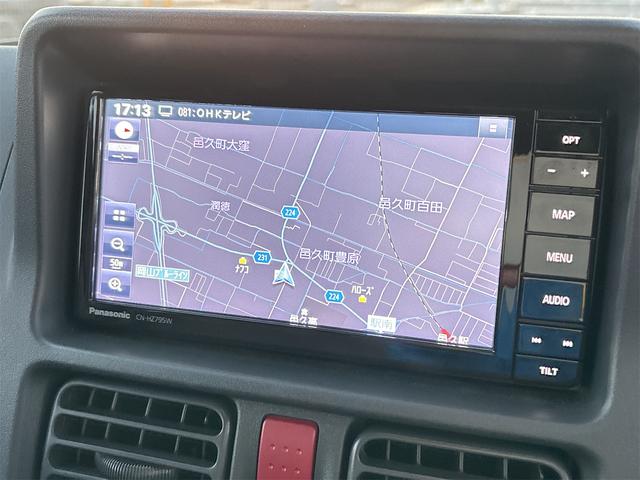 スーパーキャリイ Ｘリミテッド　４ＡＴ　４ＷＤ　純正７インチパナソニックナビ　ワンセグＴＶ　Ｂｌｕｅｔｏｏｔｈ接続　衝突被害軽減システム　リヤパーキングセンサー　キーレスエントリー　アイドリングストップ　電動格納ミラー　オートライト（17枚目）