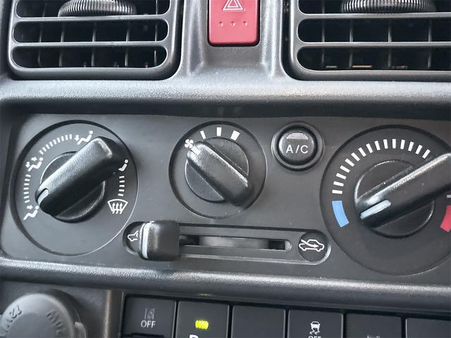 スーパーキャリイ Ｘリミテッド　４ＡＴ　４ＷＤ　純正７インチパナソニックナビ　ワンセグＴＶ　Ｂｌｕｅｔｏｏｔｈ接続　衝突被害軽減システム　リヤパーキングセンサー　キーレスエントリー　アイドリングストップ　電動格納ミラー　オートライト（29枚目）