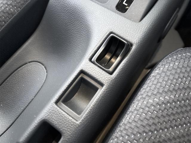 スーパーキャリイ Ｘリミテッド　４ＡＴ　４ＷＤ　純正７インチパナソニックナビ　ワンセグＴＶ　Ｂｌｕｅｔｏｏｔｈ接続　衝突被害軽減システム　リヤパーキングセンサー　キーレスエントリー　アイドリングストップ　電動格納ミラー　オートライト（59枚目）