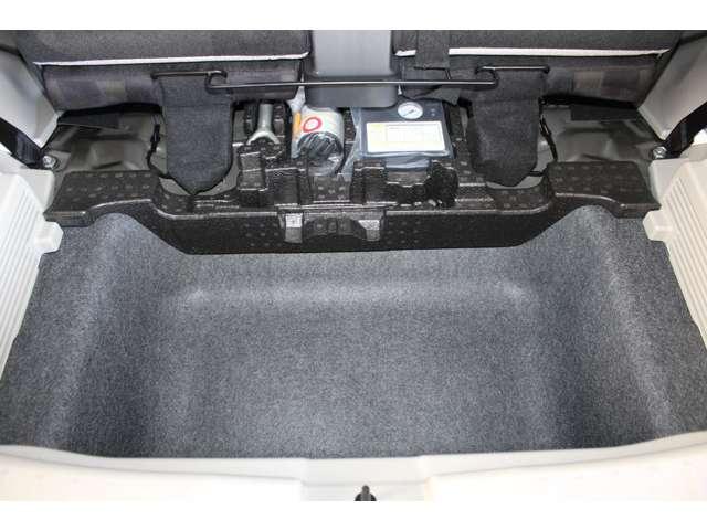 eKワゴン G オーディオレス バックカメラ スマートキー 衝突軽減ブレーキ 前席シートヒーター クリアランスソナー スマートキー アイドリングストップ ベンチシート バックカメラ オートエアコン 盗難警報装置(14枚目)