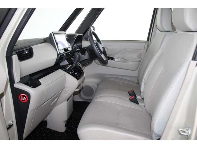 eKスペース G メモリーナビ バックカメラ ETC車載器 フルオートエアコン サイドカーテンエアバック LED コーナーセンサー フルセグTV シートヒーター ETC インテリキー アイドリングストップ 盗難防止装置(4枚目)