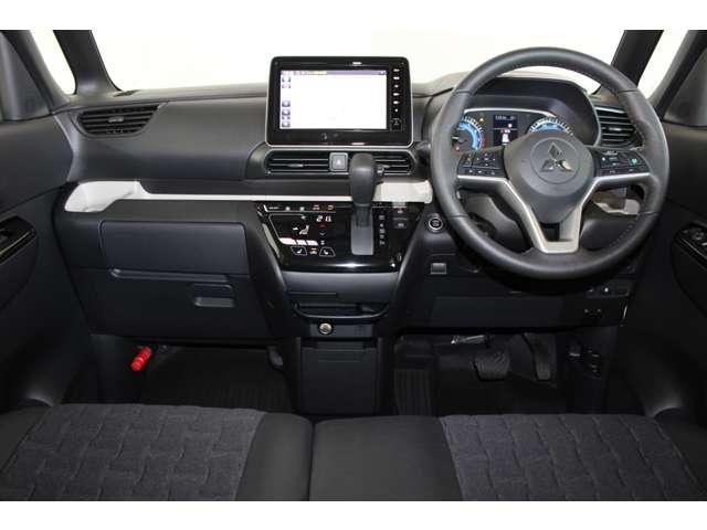 デリカミニ Ｔ　プレミアム　カスタム仕様　メモリーナビ　全周囲カメラ　フルセグＴＶ　ＬＥＤランプ　クルコン　キーレスエントリー　ＡＢＳ　エアバッグ　パワステ　ベンチシート　オートエアコン　ターボ車　フロントカメラ　バックカメラ（3枚目）