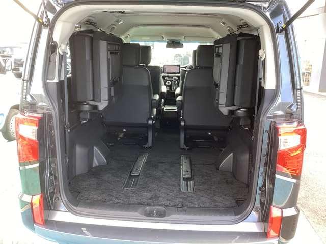 デリカD:5 シャモニー カスタム仕様 アイドリングS アクティブクルーズコントロール イモビ 衝突被害軽減装置 Bモニター サイドカメラ 助手席エアバッグ 地デジTV 電動リアゲート 4WD シートH パワーシート ABS(17枚目)