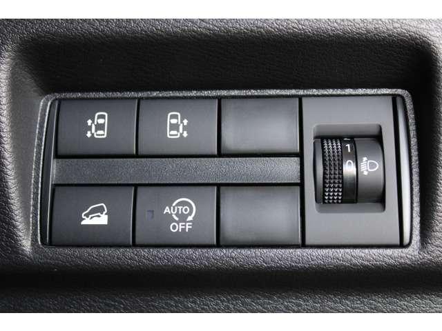 デリカミニ T プレミアム カスタム仕様 メモリーナビ 全周囲カメラ 衝突軽減装置 ターボエンジン ナビTV 寒冷地 パワステ フルタイム4WD エアバッグ LEDヘッド ESC サイドカメラ クルコン インテリキー キーフリー(12枚目)