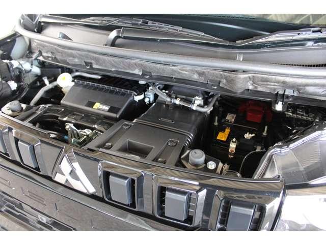 デリカミニ T プレミアム カスタム仕様 メモリーナビ 全周囲カメラ 衝突軽減装置 ターボエンジン ナビTV 寒冷地 パワステ フルタイム4WD エアバッグ LEDヘッド ESC サイドカメラ クルコン インテリキー キーフリー(18枚目)