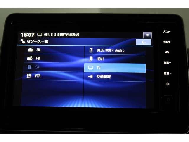 デリカミニ Ｔ　プレミアム　カスタム仕様　衝突軽減装置　ターボエンジン　ナビＴＶ　寒冷地　パワステ　フルタイム４ＷＤ　エアバッグ　ＬＥＤヘッド　ＥＳＣ　サイドカメラ　クルコン　インテリキー　キーフリー　アルミホイール　フルセグ（6枚目）